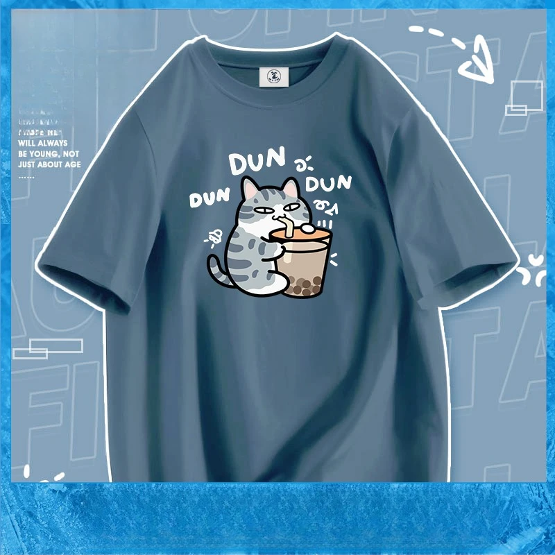 \ 2025 طن من الحليب والشاي الدهون القط الصيف قصيرة الأكمام تي شيرت بسيط الرجال والنساء مع نفس النمط الرياح المحايدة
