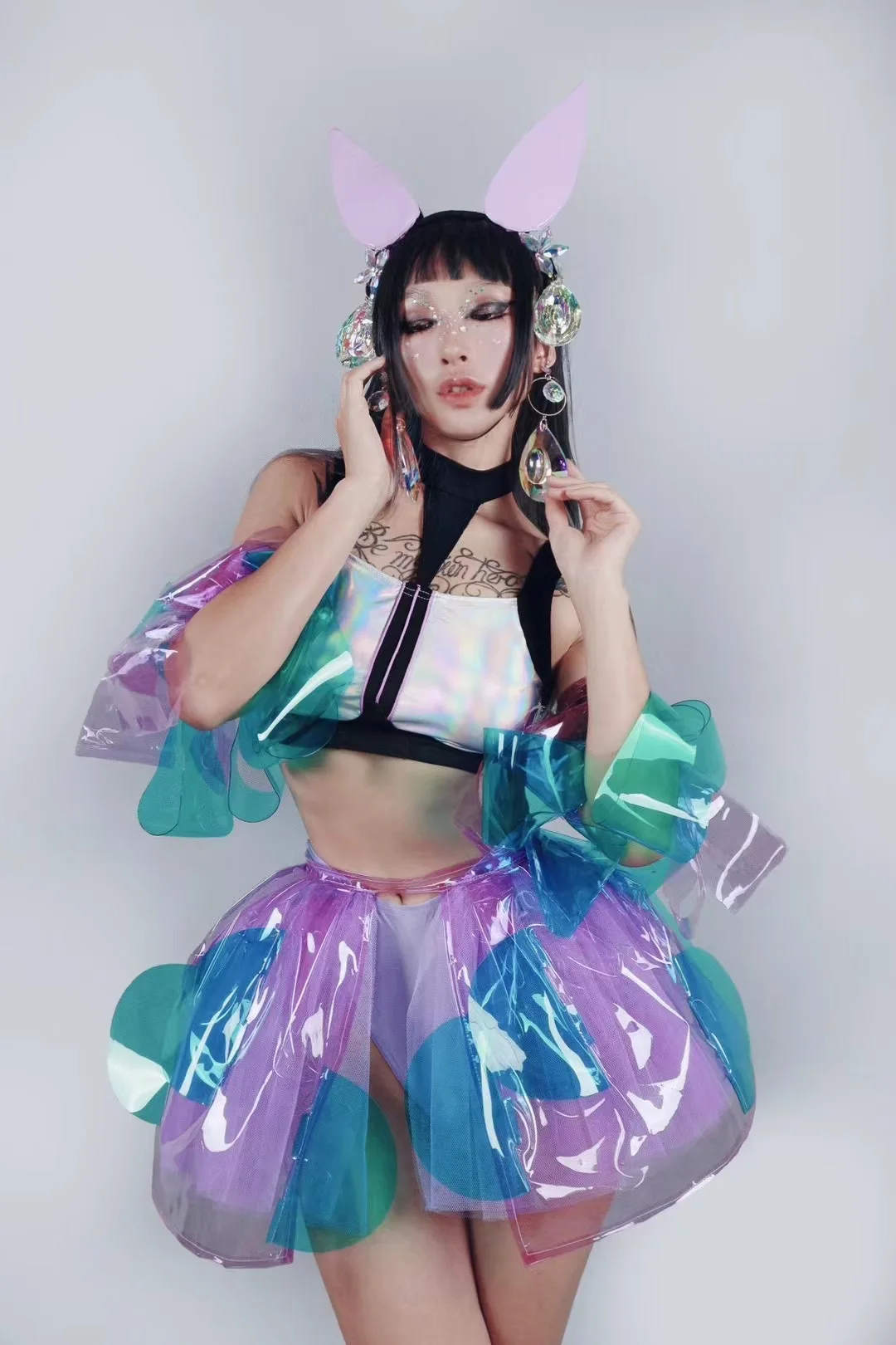 Nowy zestaw damskich ubrań do tańca jazzowego Urocza przezroczysta spódnica z rękawami Gogo Strój do tańca w klubie nocnym Tancerz sceniczny