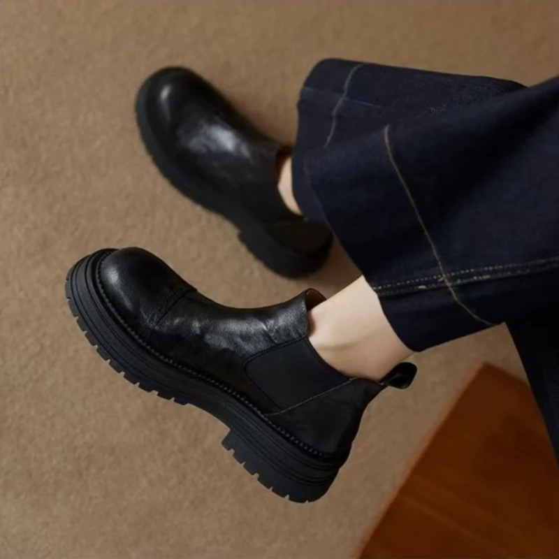 Women Slip on Chelsea Boots Round Toe Thick Sole Ankle Boots 2026 Autumn Winter New Retro British Style Fashion Short Boots