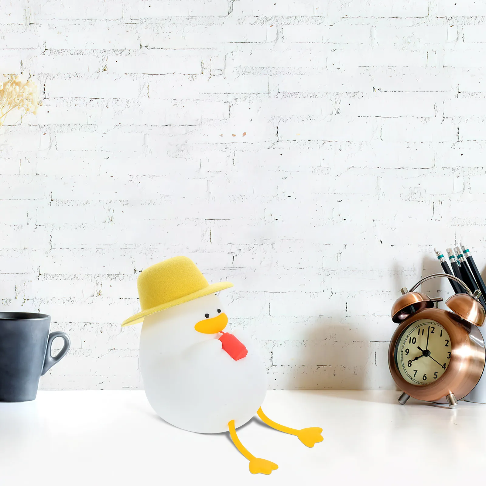 Compact Duck Shaped Night Light LED Bedside Lamp for Bedroom Nursery Room Decor Warm Glow Night Lamp Aesthetic Desk Light