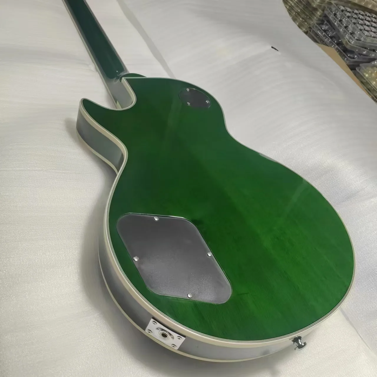 Custom Electric Guitar, Rosewood Fingerboard,Green Guitar,Made in China, Free Shipping, In Stock