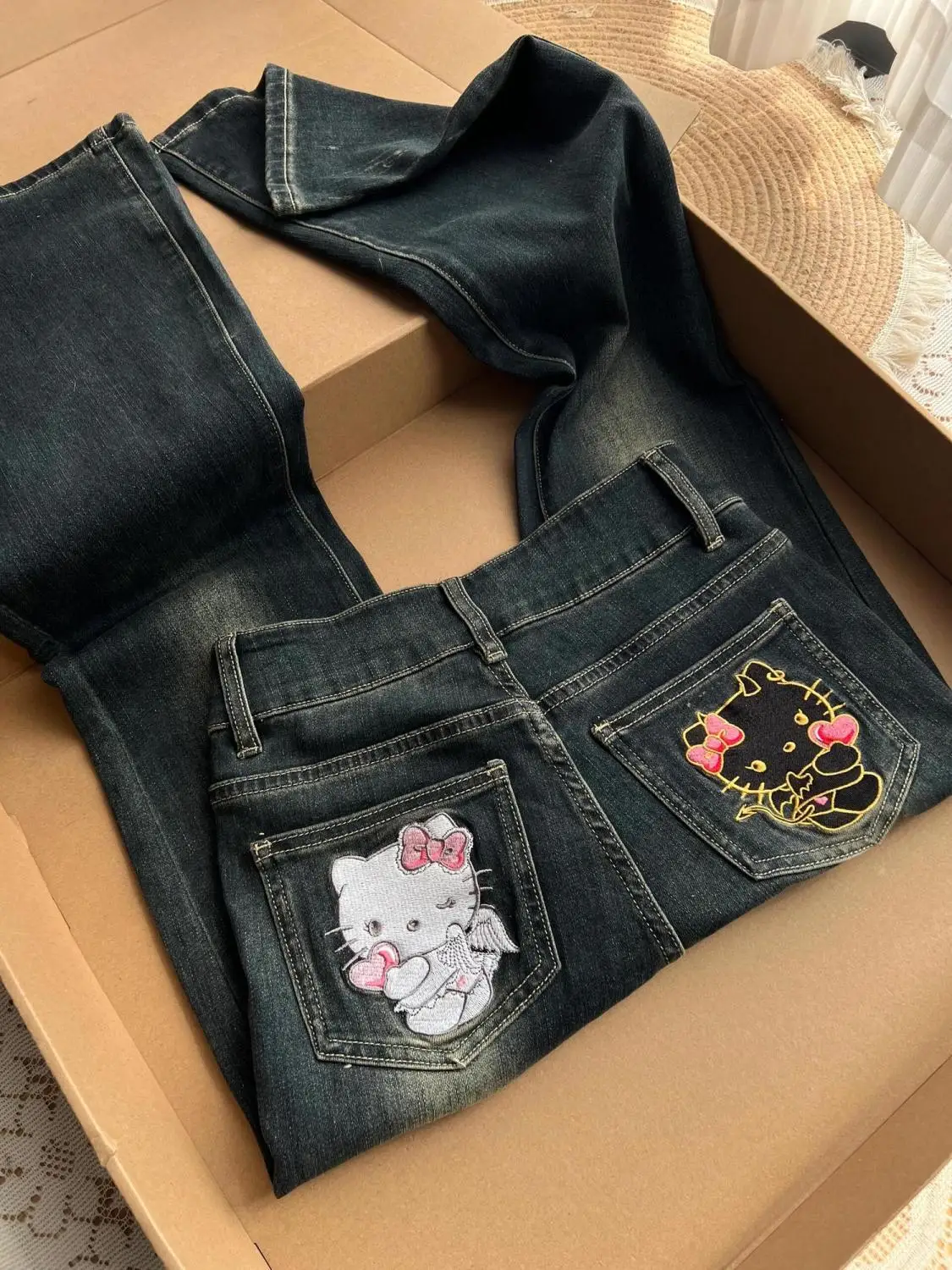 

Sanrio Hello Kitty Embroidery Cartoon Slimming and Versatile Jeans Women's Summer New Fashionable and Thin Straight Pants Gift