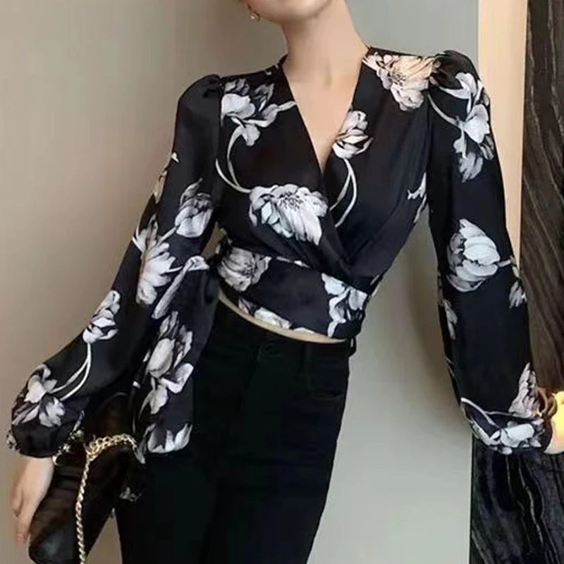 Women Fashion Vintage Floral Print Elegant Blouse Sexy Deep V Neck Lace Up Shirt Long Sleeve Slim Chic Crop Tops Blusas De Mujer