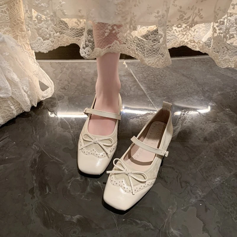 2026 New Arrival Women's Bow Square Toe Mary Jane Flats, Brogue Carving Buckle Strap Vintage Casual Daily Commuter Shoes