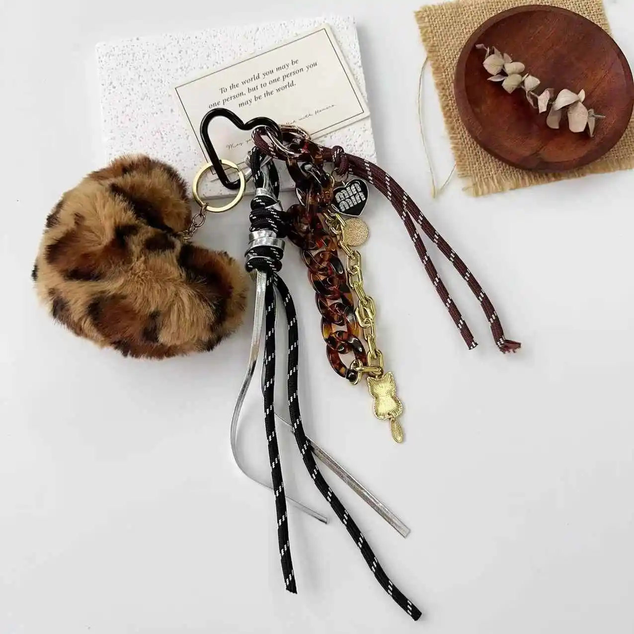 

Роскошная сумка для пожилых людей, кулон, дизайн, брелок для ключей с леопардовым принтом, аксессуары в форме сердца, подарок