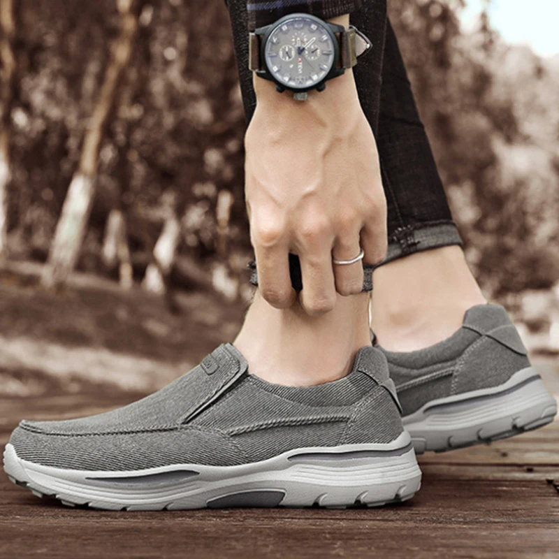 

New Spring And Summer Men's Canvas Shoes One-Foot Laziness Shoes Breathable Soft Sole Men's Shoes Non-Slip Casual Shoes