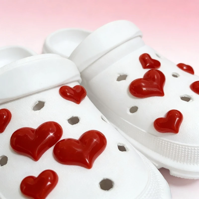 10pcs Red 3D Heart Shaped Shoe Clips DIY Detachable for Garden Sandals Festive Party Festival Decorations