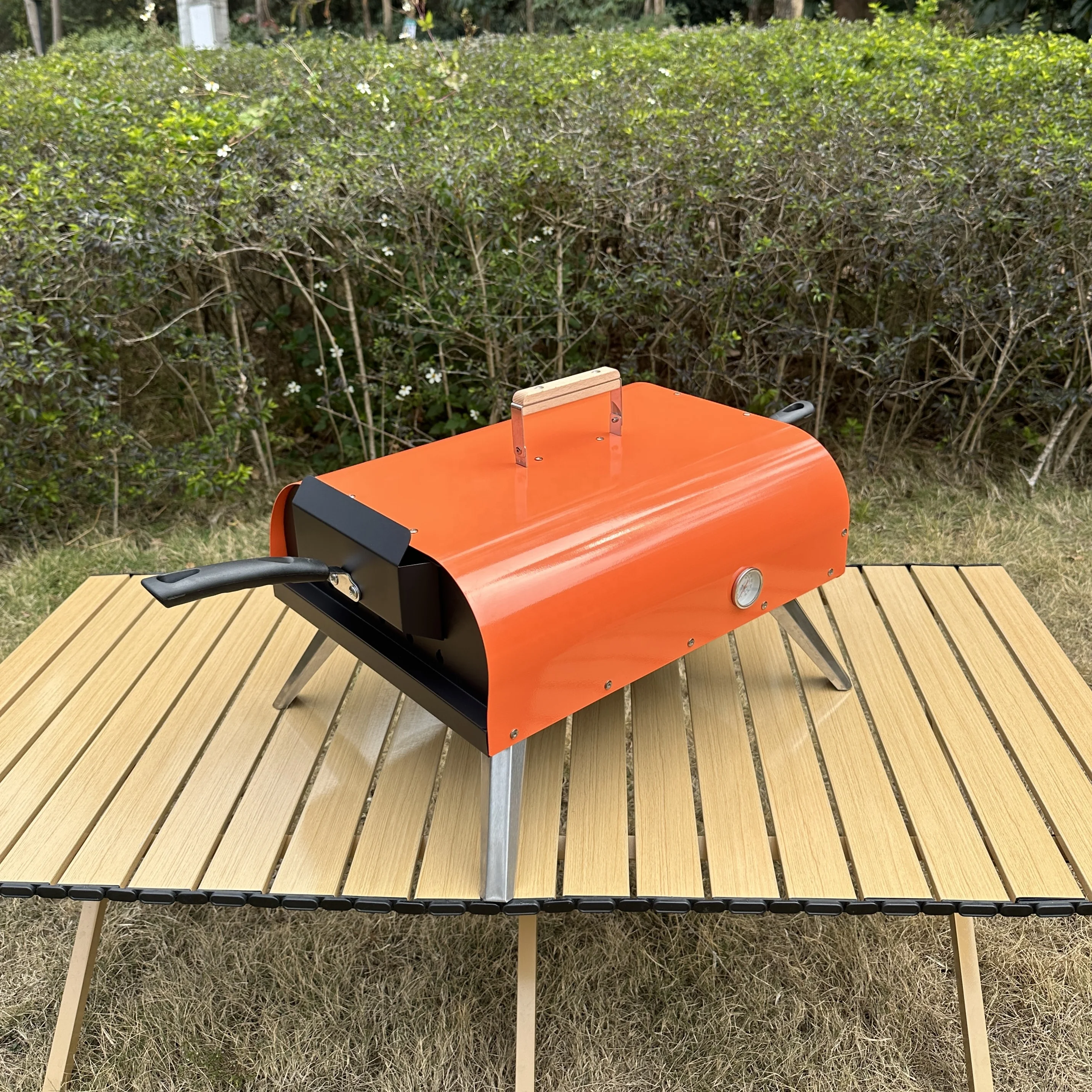 2025 تصميم جديد المحمولة الصلب فرن البيتزا موقد في الهواء الطلق مخيم ودية مصنع منفذ الخشب بيليه النار دخاني الفحم الوقود