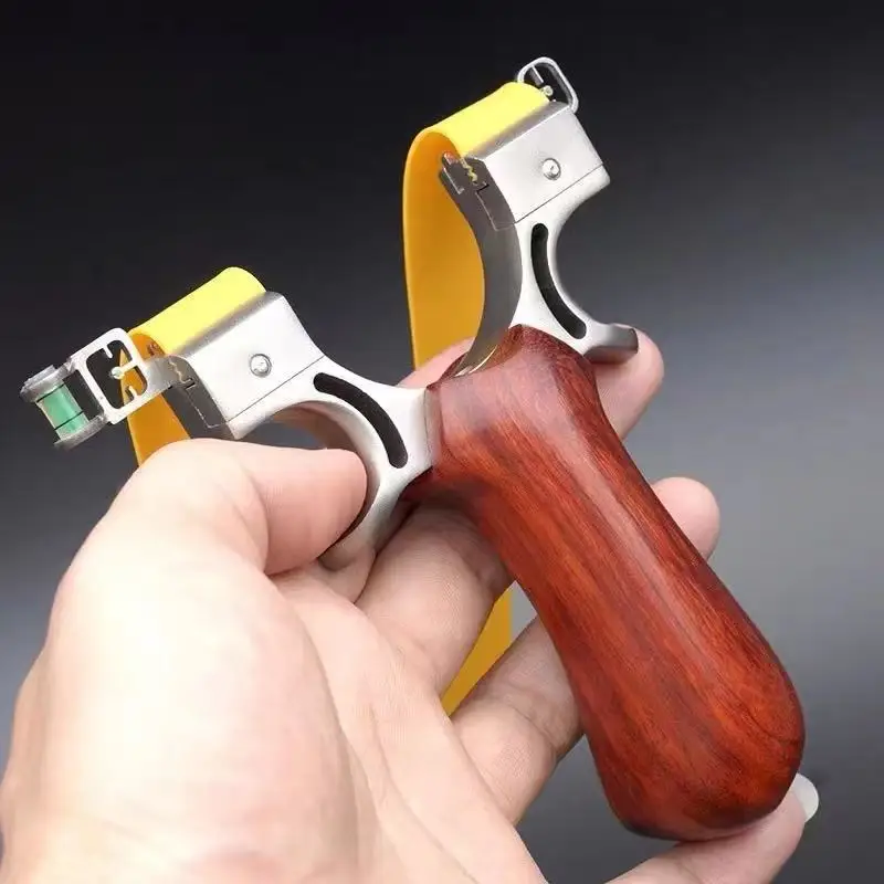 Nuova fionda elettrica da cecchino ad alta precisione, giocattoli da esterno specifici per adulti, fionda in palissandro 98K in acciaio inossidabile