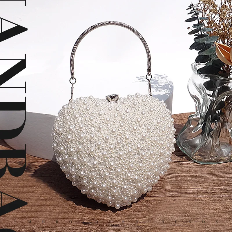 Fashion Clutch Women's Heart-shaped Pearl Handmade Beaded Dinner Bag Love Famous Daughter Bag Evening Dress Designer Luxury Bags