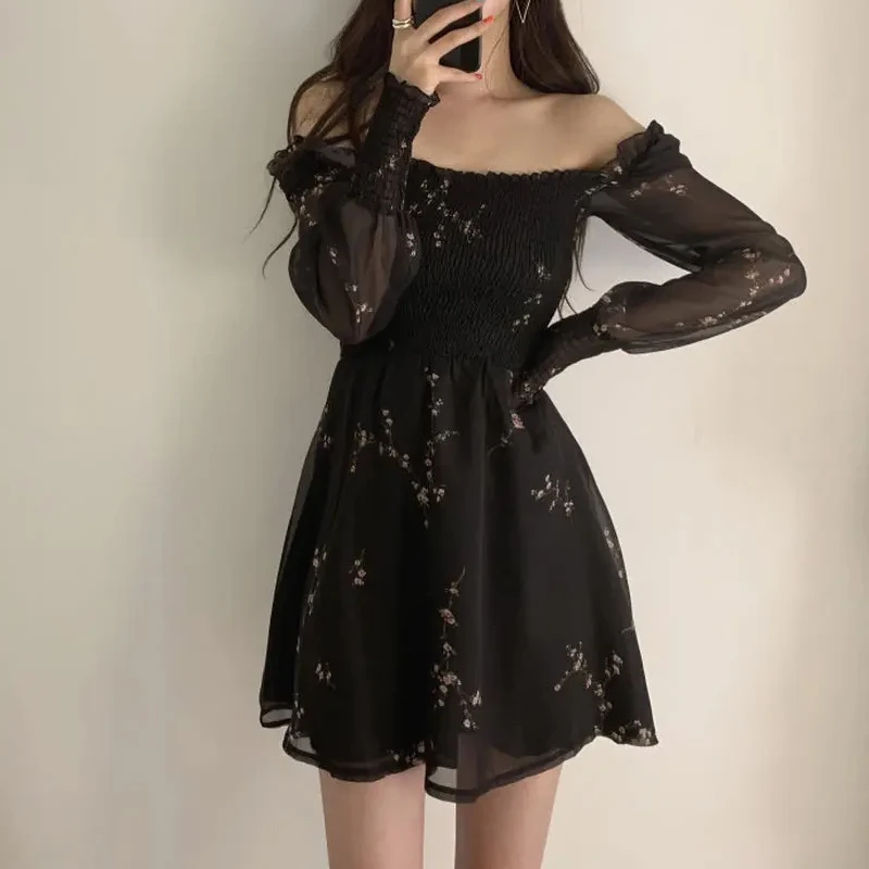 เดรสยาวพิมพ์ลายดอกไม้แฟชั่นใหม่ สไตล์ลำลองสำหรับฤดูร้อน ผู้หญิง หวาน น่ารัก ผ้าชีฟอง ทรงเอ กระโปรงสั้น จีบระบาย งานปาร์ตี้ หรูหรา มินิเดรส