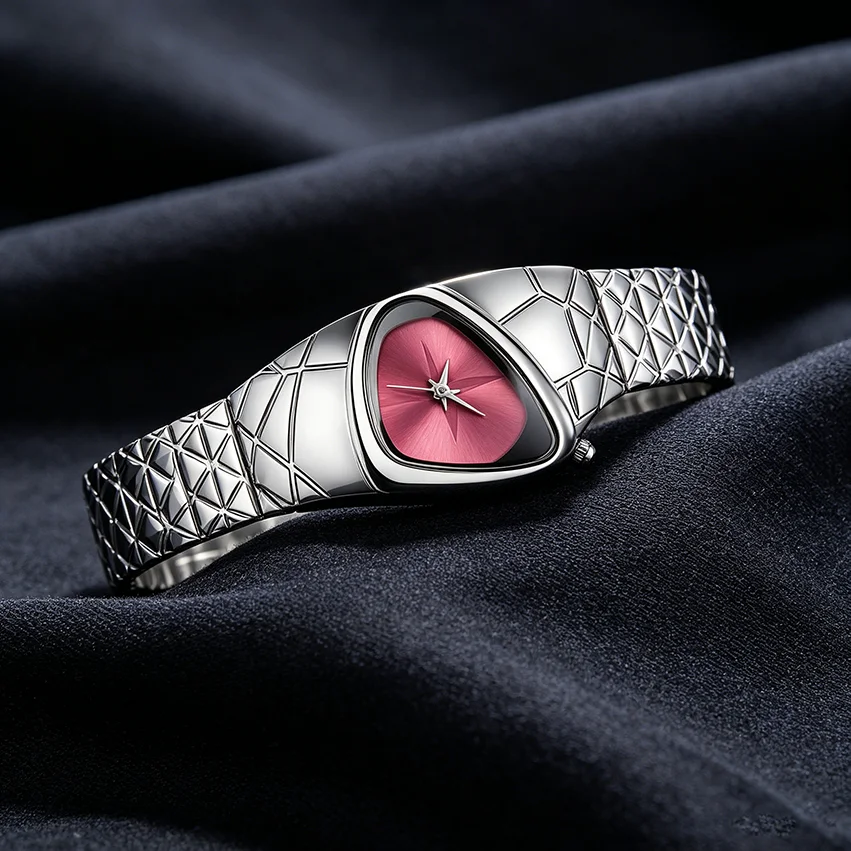 Luxury Triangle Case Women's W - Watch Triangle Luxury recension och pris