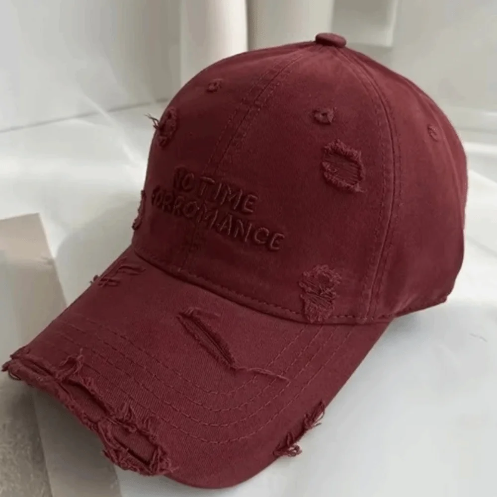 หมวกเบสบอลแบบสบายๆ ปรับได้ แต่งลายขาดๆ ปักอักษรภาษาเกาหลี หมวกแก๊ปวินเทจแบบ Snapback สำหรับทุกเพศ