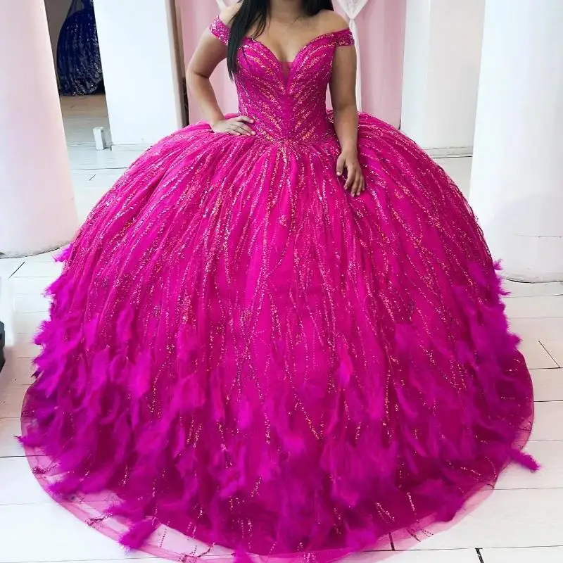 

Customized Rose Red Shiny Quinceanera Dresses Ball Gown Off Shoulder Sequin Beading Feather Tull 16 Dress Vestidos 15 De