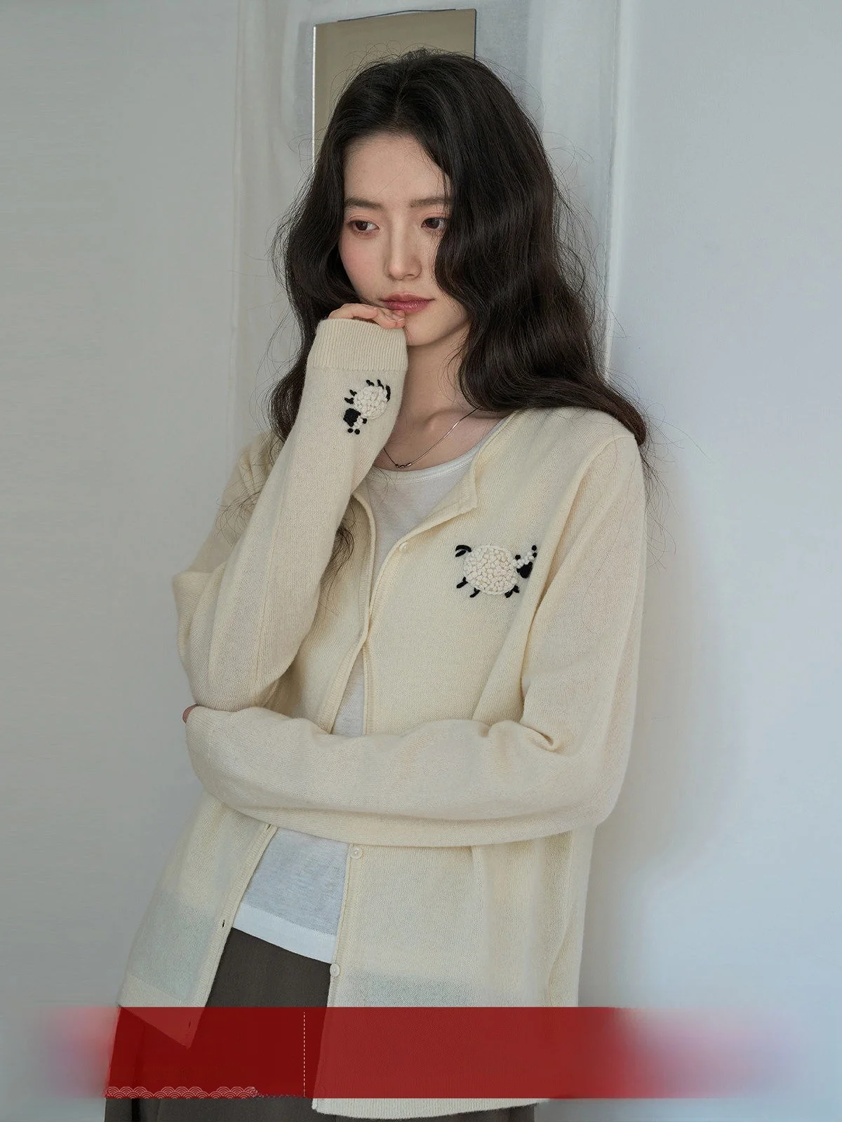 

MoZa Handmade Knitted Loose Women's Cardigan Silk Outerwear Single Button Cherry Blossom Color Spring Season Versatile Coat