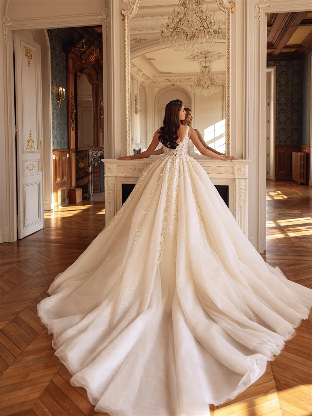 

Customized Boho White Organza Wedding Dress Soft Square Collar Spaghetti Sleeveless Gown Sexy A-Line Chapel Train Robe de mariée