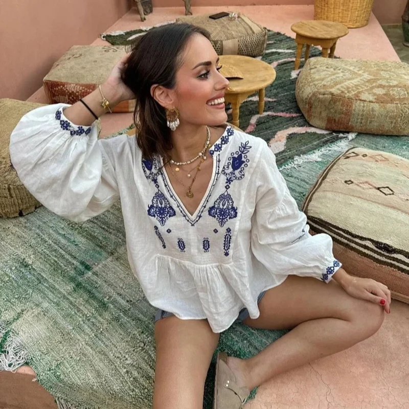 Women Embroidery T-shirt V-neck Long Sleeve Thin Shirt Vintage Casual Loose Sweet Chic Beach Short Shirt