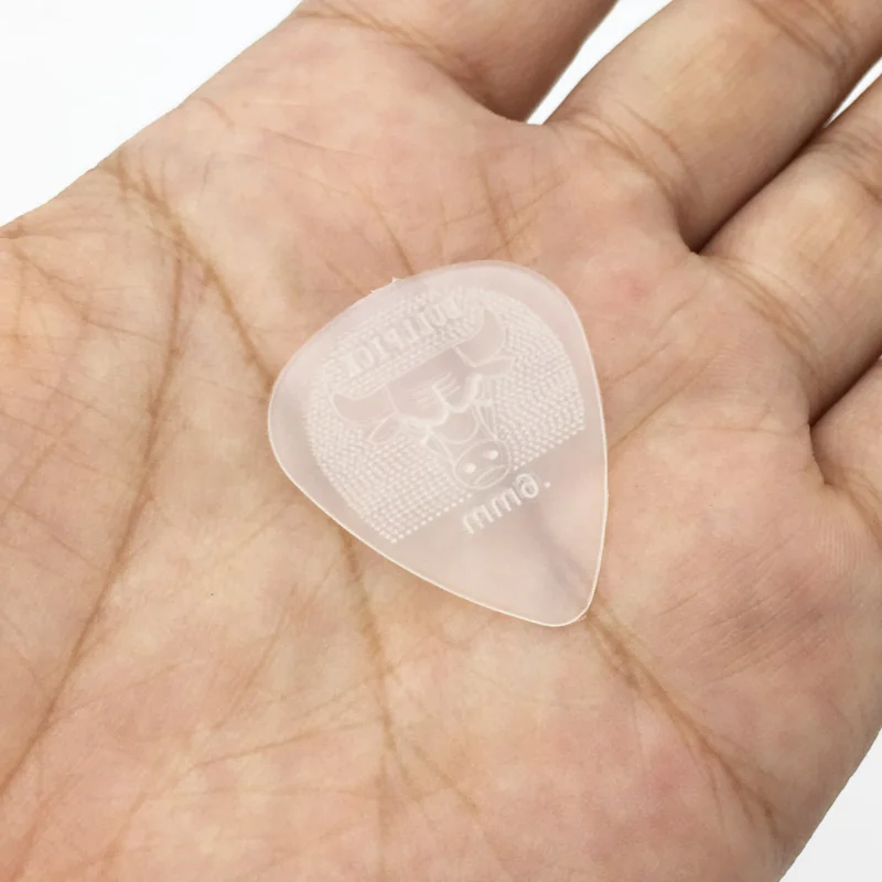 Palhetas de guitarra de nylon super durável, cabeça de touro, design antiderrapante, mediador, elétrico acústico, 0,6mm, 12pcs