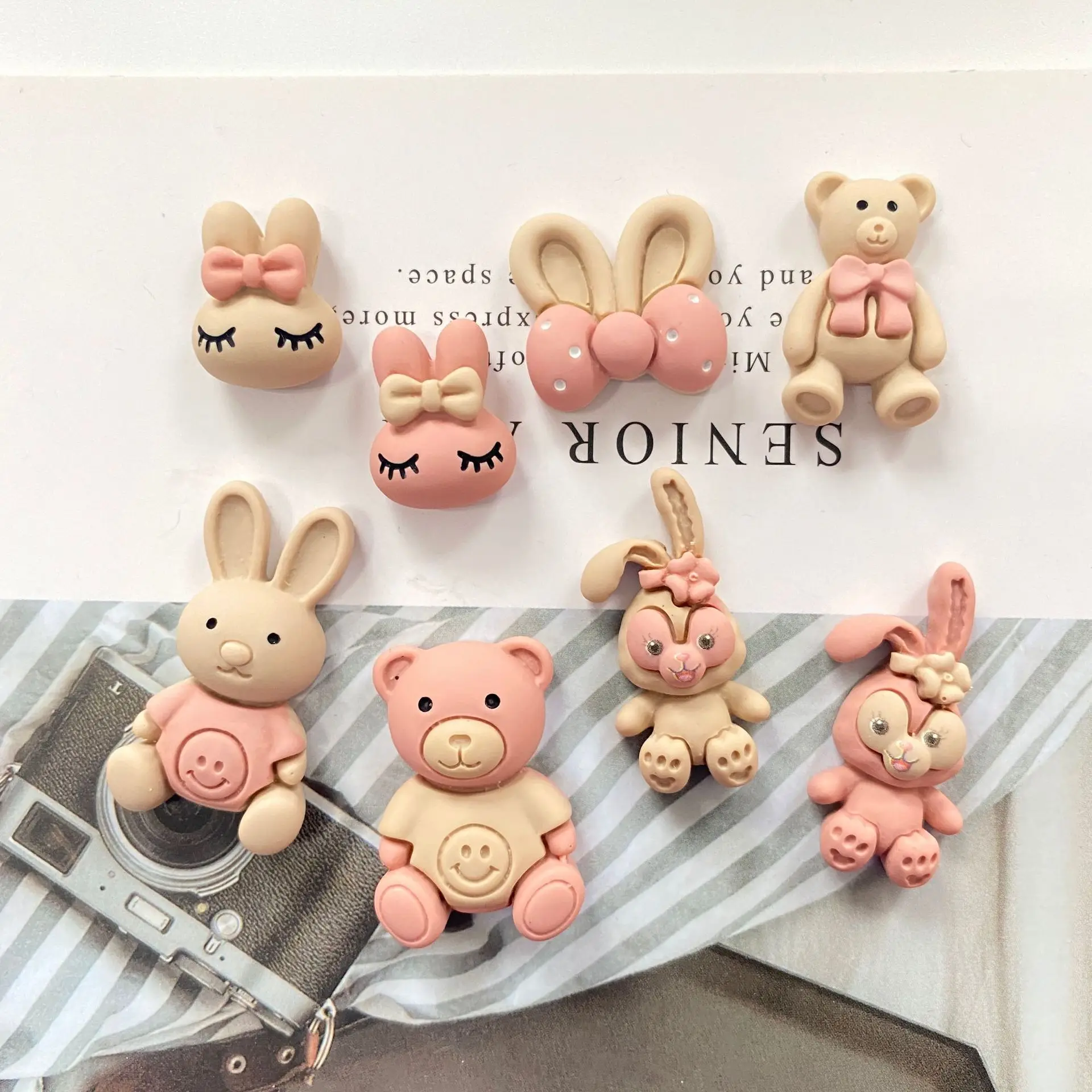 16pcs/Lot Mini Resin Cute Sweet Bear Rabbit Flatback Cabochon Christmas Applique Ornament Craft DIY Earring Accessories