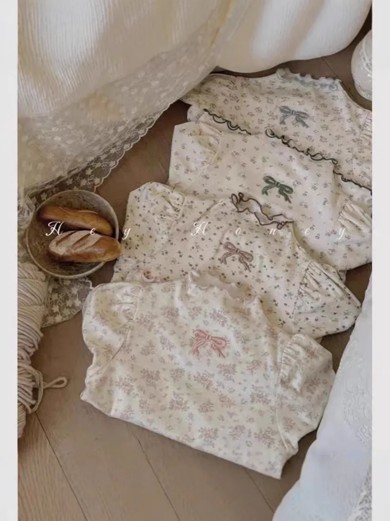 2025 Autumn New Girls Sweet Floral Bottoming Shirts Cotton Children T Shirts Bow Embroidery Toddler Baby Girl Long Sleeve Tops