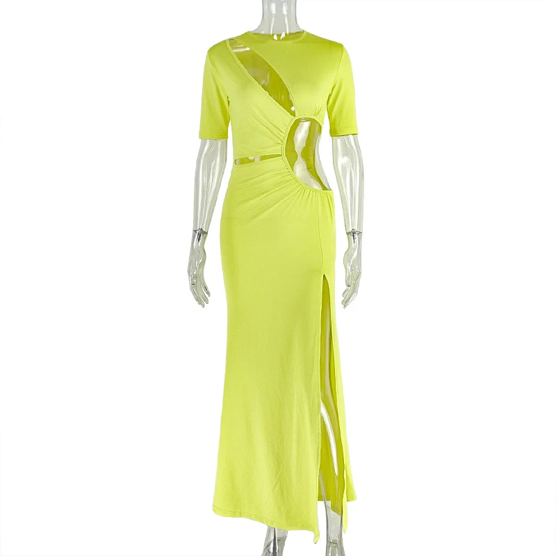 OMSJ 여름 불규칙 컷아웃 반팔 라운드넥 주름 슬림 사이드 슬릿 롱 드레스 여성 휴가 스타일 섹시 의류