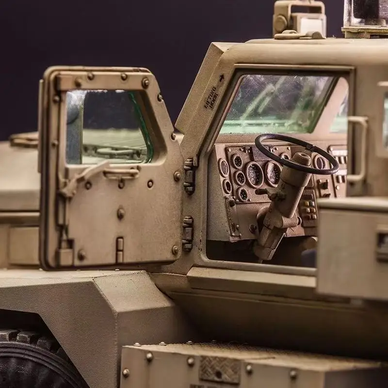 

MG-SS-005 U.S. Cougar 6x6 MRAP Vehicle Meng 1/35 plastic model kit