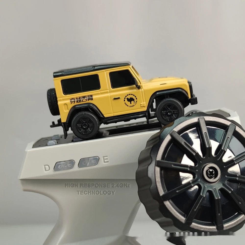 Nuevo 1/64 R01 Mini RC Crawler simulación Control remoto eléctrico modelo coche de mesa Rtr 2,4 ghz juguetes coche para niños juguetes regalo