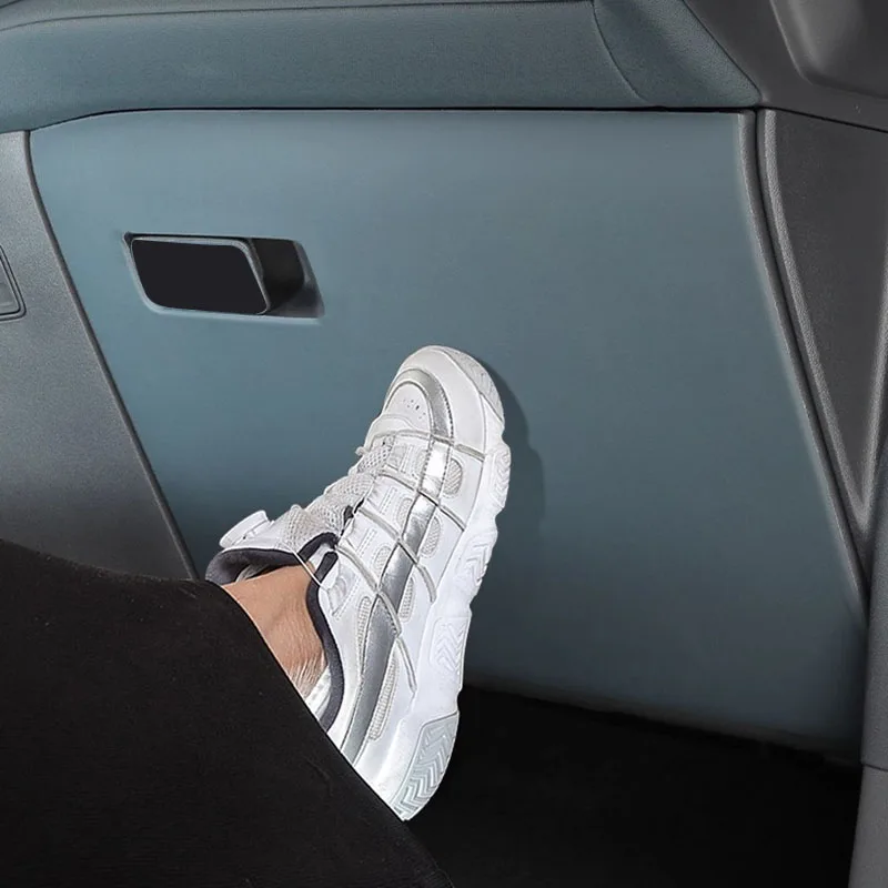 

For Changan G318 Leather Door Anti Kick Pad