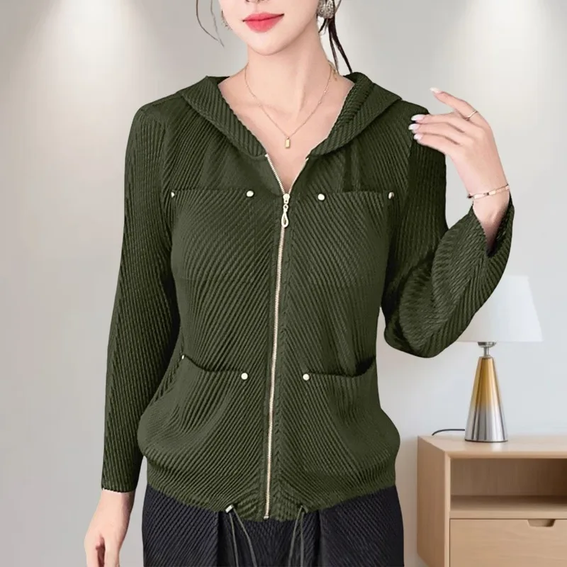 

Miyake плиссированные новые женские куртки с капюшоном и длинными рукавами, осенний кардиган на молнии, темпераментное модное универсальное женское пальто Plisse