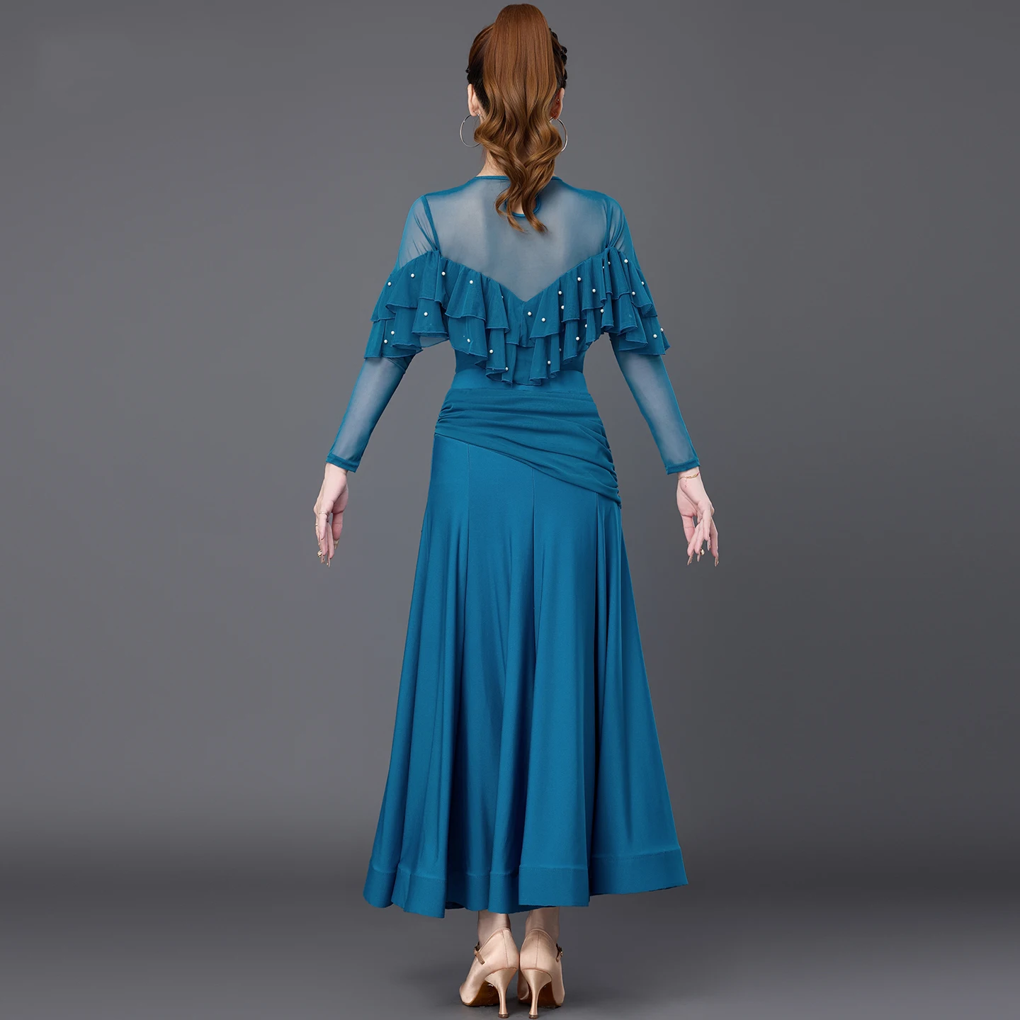 2025 Concorso di danza da sala Abbigliamento per le donne Maniche lunghe Grande Swing Skrits Vestito Valzer Danza moderna Performance Wear XH3808