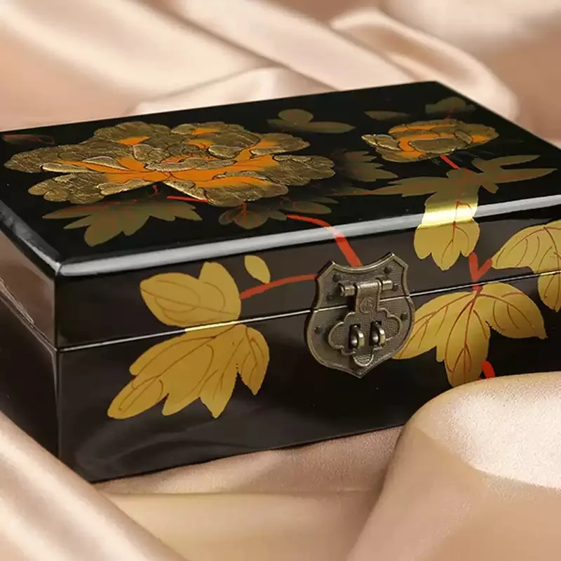 Handcrafted Lacquer Jewelry Box Elegant Accessory Storage Case For Home Jewelry Ornament Organization view 3