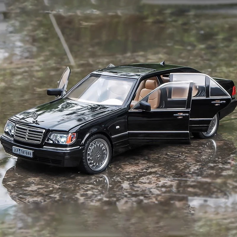 1:24 Mercedes Benz W140 320SEL Classic Limousine Alloy Diecast