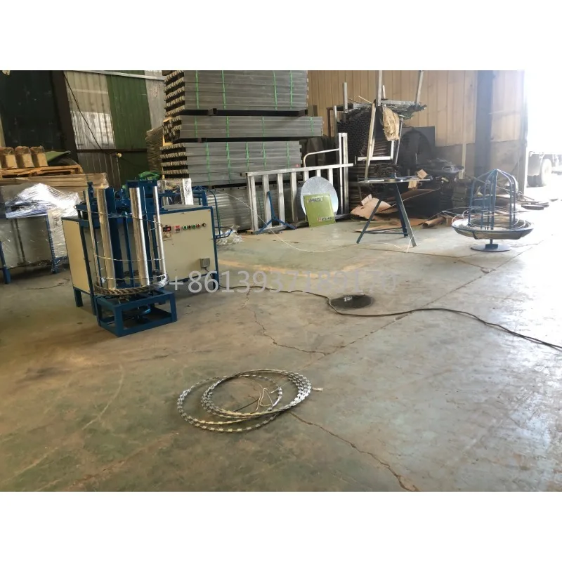 Automatic Barbed Wire and Razor Blade Making Machine From Manufacturer for Wire Mesh Making