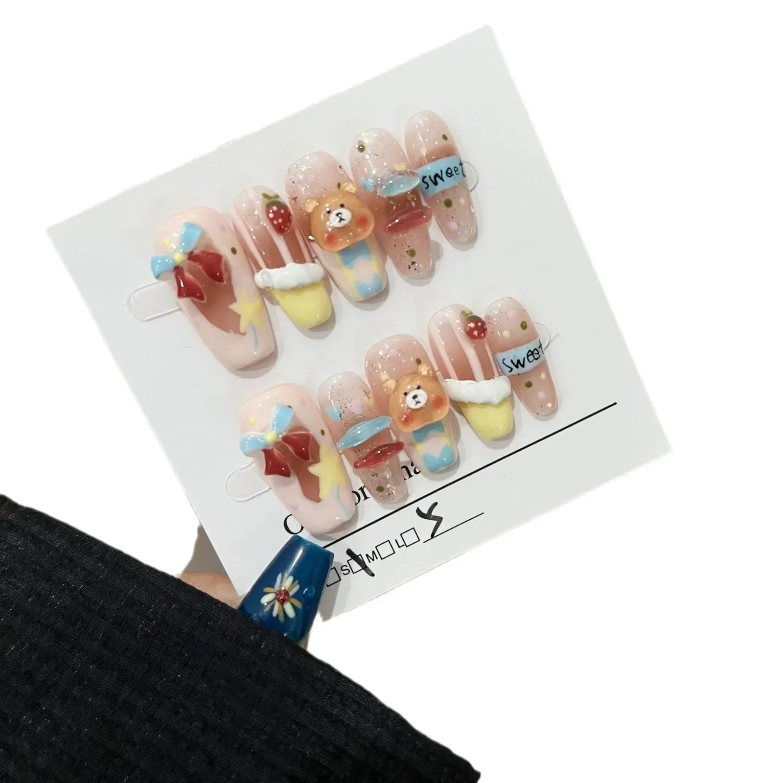 الحلو لطيف الدوبامين الصحافة على الأظافر اليدوية القوس الدب الفراولة طفولي أظافر صناعية التصحيح القابلة للإزالة وقابلة لإعادة الاستخدام #4