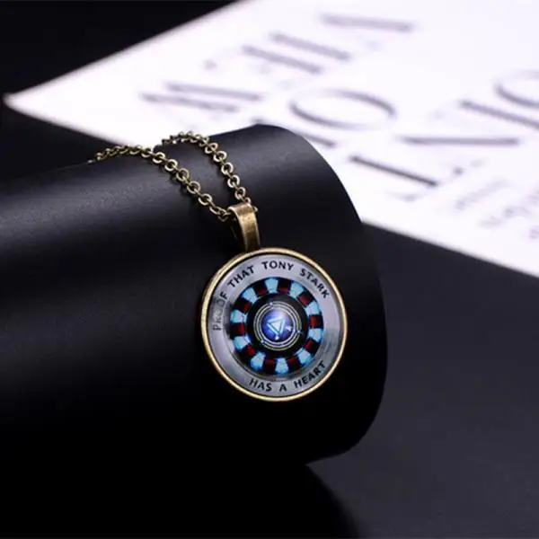 Disney New Avengerss Iron Man Heart Time Gemstone Necklace Gathering Energy Fashion Pendant Necklace Sweater Chain Kids Gift