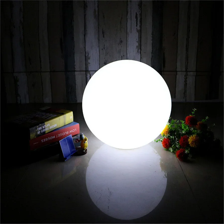 LED Garden Ball Light Oświetlenie krajobrazu Bar Decor Lampki nocne Impreza plenerowa Wesele Lampy trawnikowe Zdalne 16-kolorowe zasilane bateryjnie