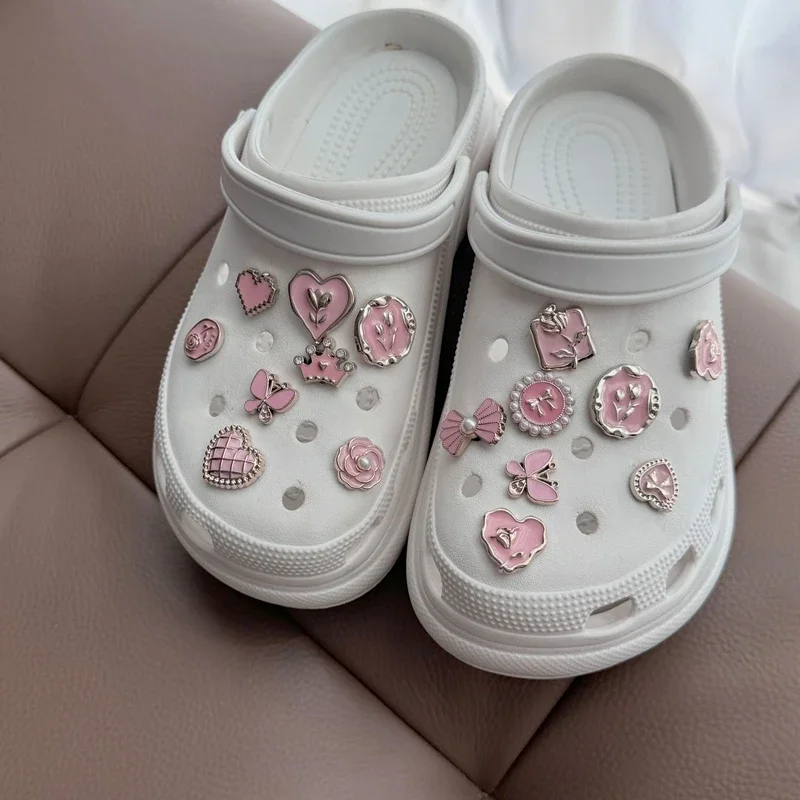 

1Set Pink Shoe Charms Set Creative Shoe Flower Diamond Butterfly Pearl Flower Detachable Chain Buckle Girls Shoe Decoration New