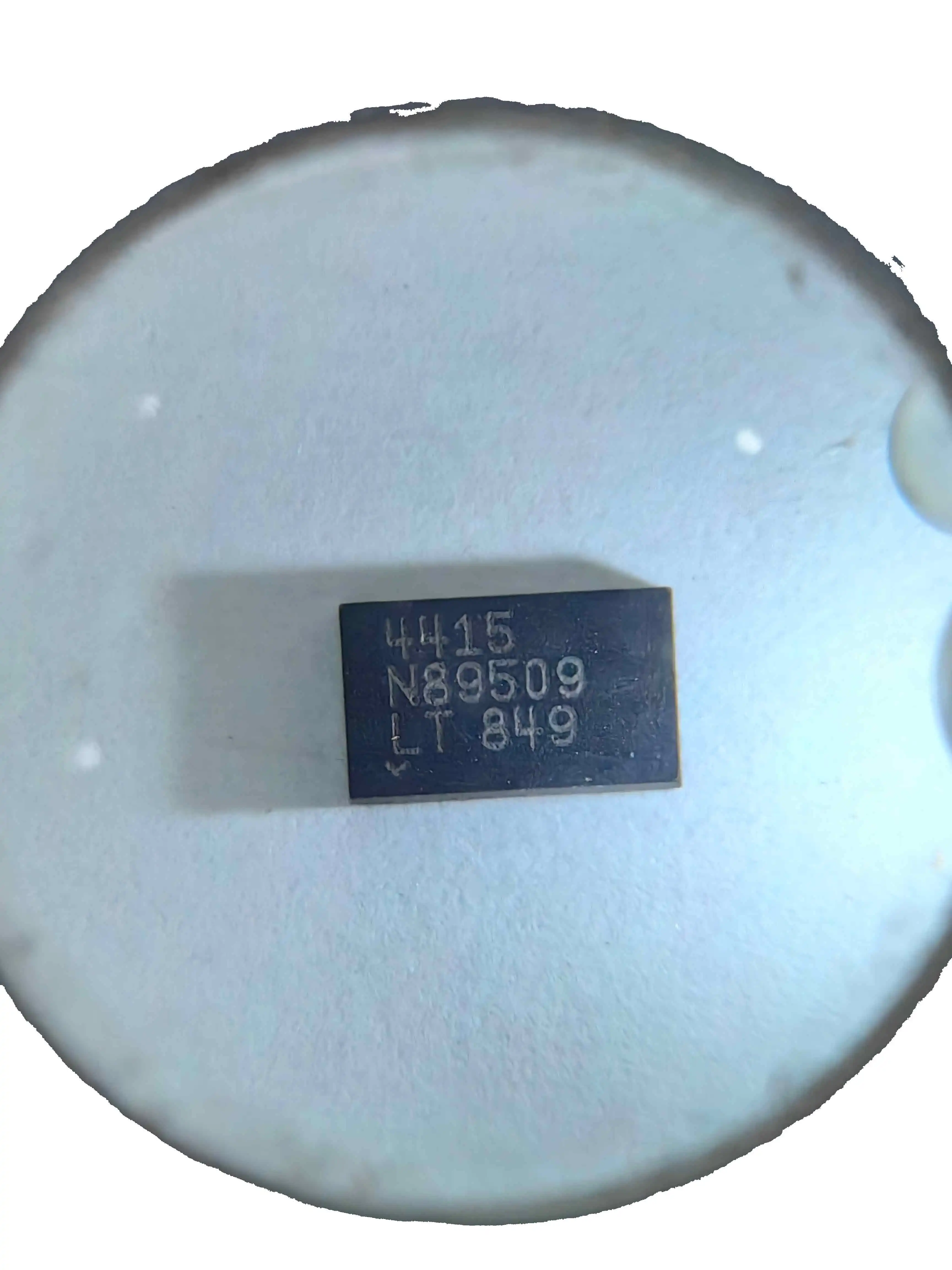 LTC4415EDHC LTC4415IDHC LTC4415EMSE LTC4415IMSE LTC4415 - Diodi ideali doppi 4A con limite di corrente regolabile