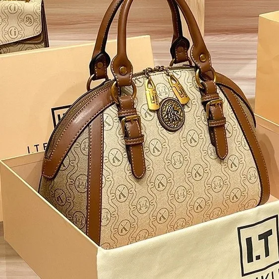 

Elegant Leather Crossbody Bag For Women Luxury Brand Handbags Tote Bags Famous Designer Classic Popular Messenger Bag