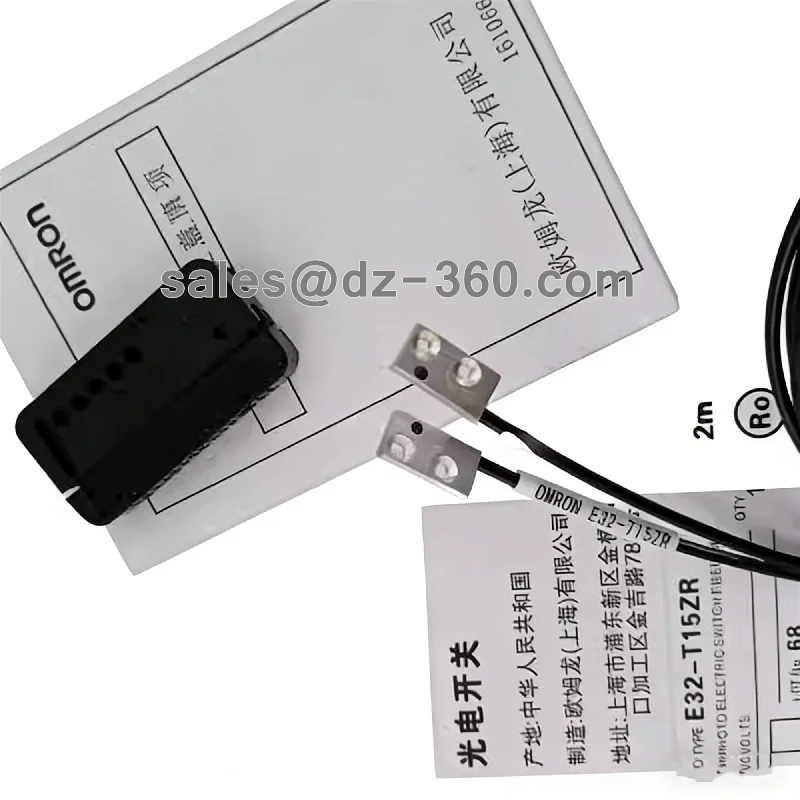 

1 шт. OMRON E32-T15ZR E32-T15YR E32-T15XR E32-T33-S5 Оригинальный фотоэлектрический датчик-выключатель серии E32 с оптоволоконным кабелем 2 м