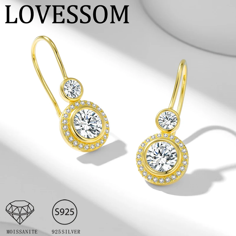 

A pair of 925 sterling silver 1.3-carat*2 moissanite fashionable men's and women's couple earrings