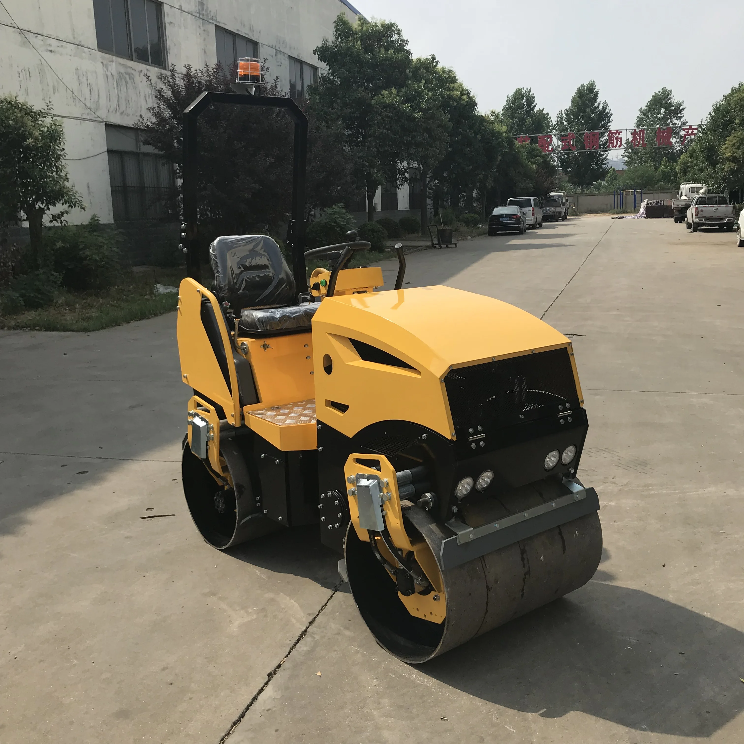 1ton-1.5 Ton Versatile Min 0.3-0.5ton Road Roller Asphalt Best Rated Vibrating Plate Compactors Ride on Roller Compactor