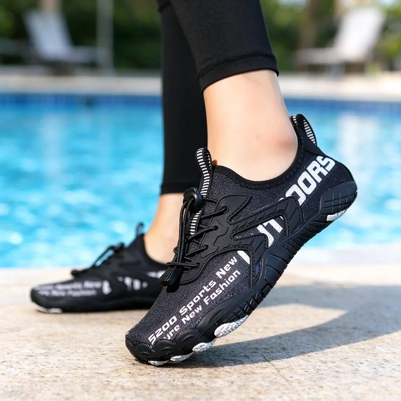 Men's daily lightweight breathable casual sports shoes swimming shoes indoor fitness shoes fashion sports men's shoes