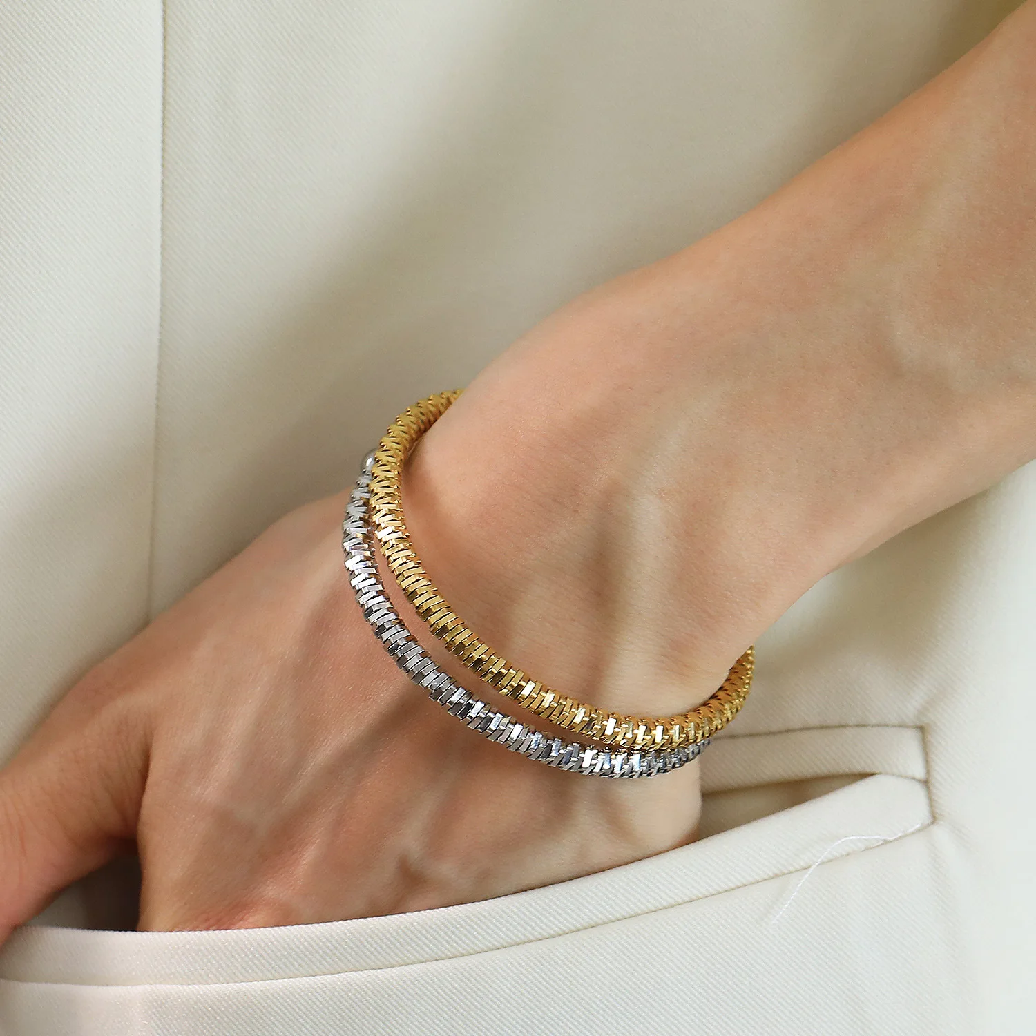 

Personality Stainless Steel Small Metal Pieces Splice Opening Bangle Minimalist Versatile Bracelet Women Vintage Jewelry Gifts