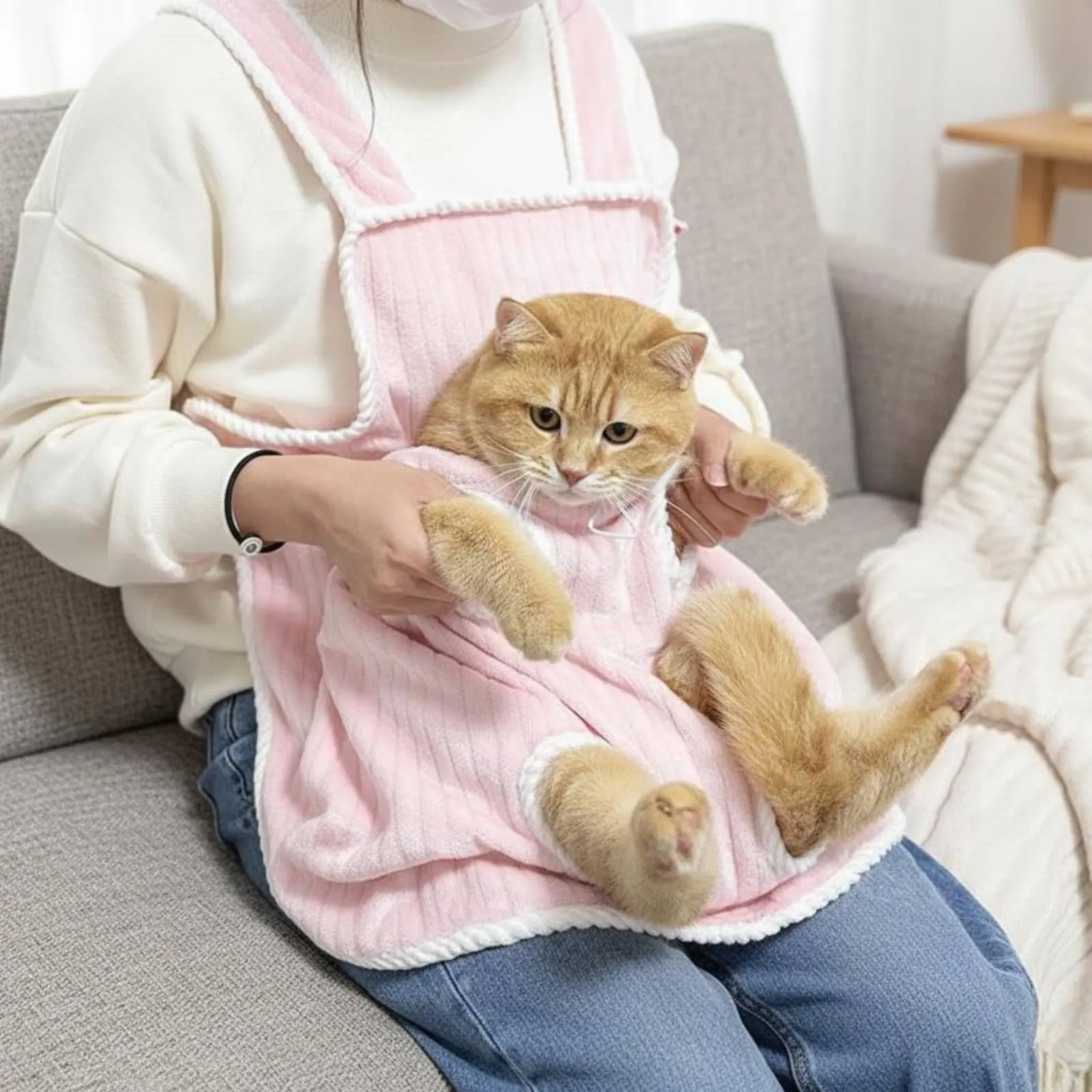 Bolsa de transporte para gatos con aberturas ajustables y tejido suave