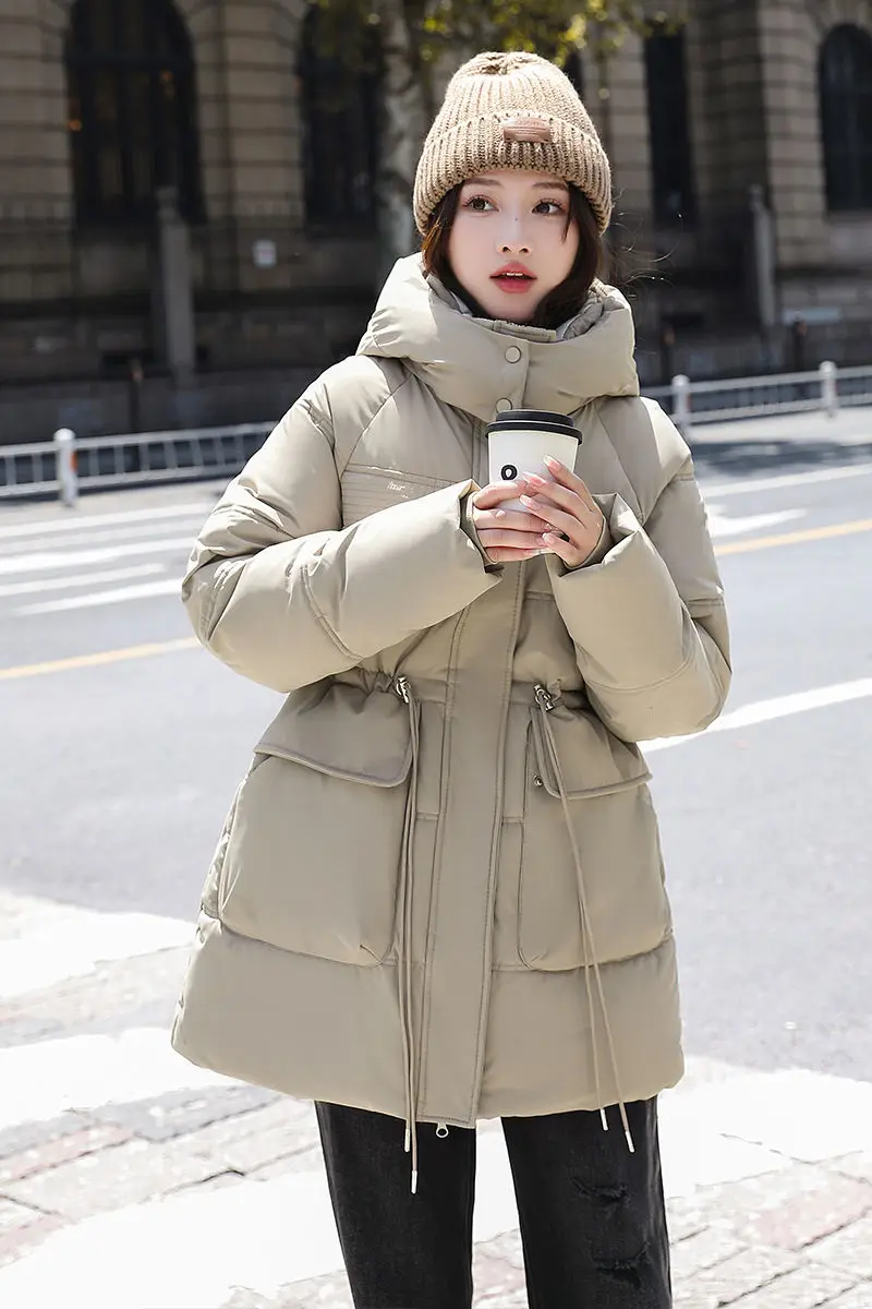 معطف شتوي نسائي جاكيت دافئ من القطن سترات جديدة متوسطة الطول مبطنة بالقطن معطف نسائي كوري فضفاض بقلنسوة