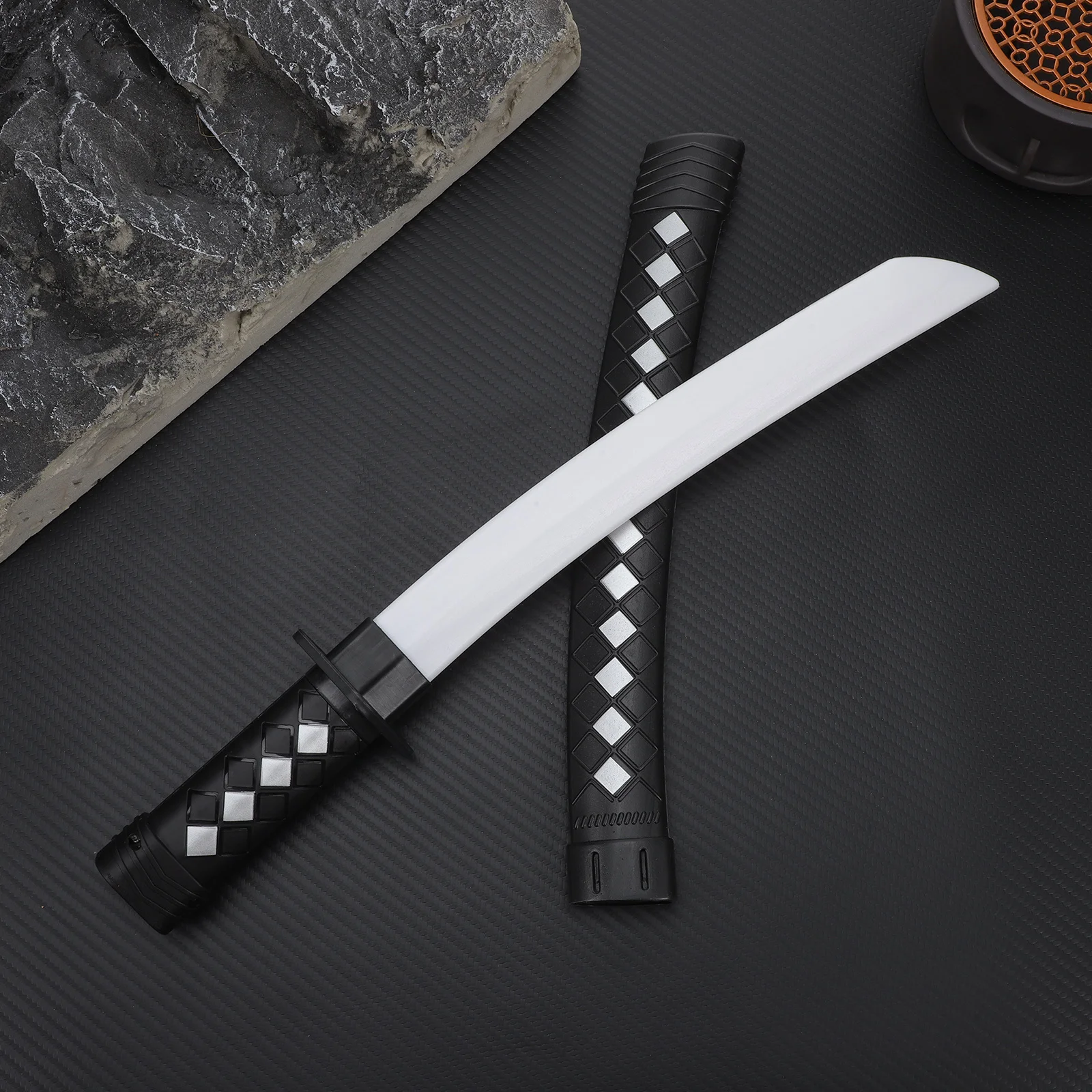 Realistic Design Kids Sword Prop Made of Wear-Resistant Plastic Ideal for Cosplay Halloween Party Role Playing Games