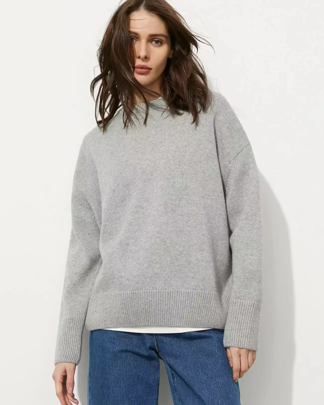 Jersey de cuello redondo para mujer, Top de punto liso, suave y cálido, suéter grueso de manga larga, color gris y rojo, novedad de otoño e invierno, 2024