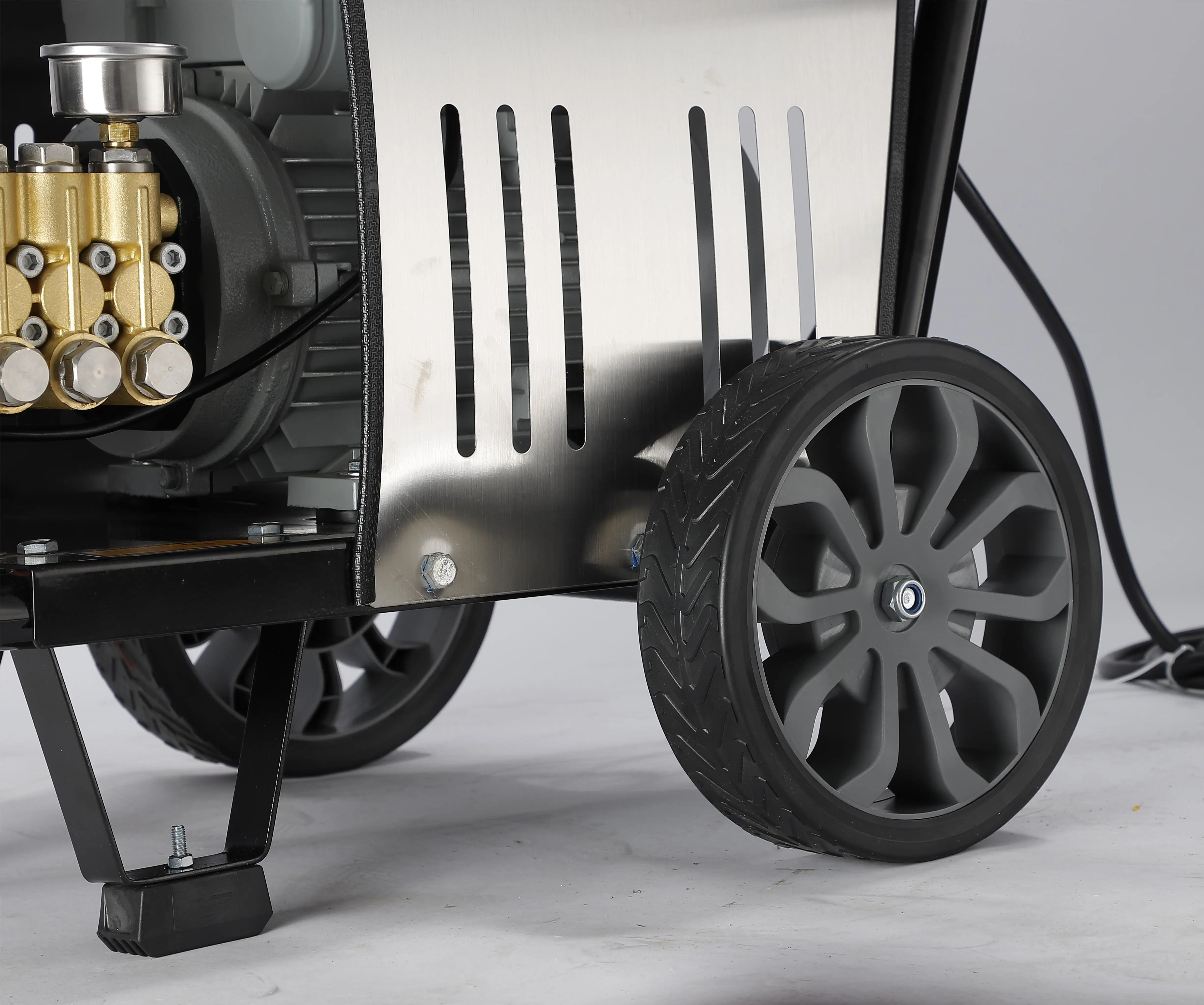 

High Pressure Washer 2.2 kW 1450 psi 100 bar Portable Car Wash Professional 220V/110V Household or Commercial Electric