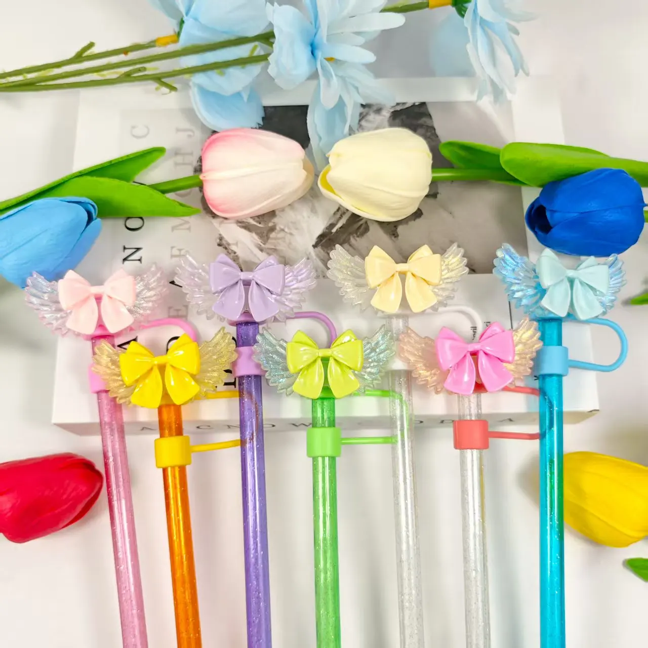 

Новая популярная соломенная крышка с бантом и крыльями ангела, пылезащитный колпачок